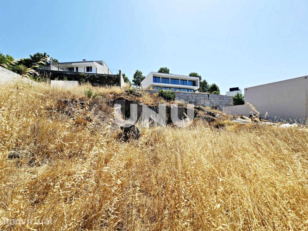 Terreno Urbano - Projeto Aprovado para Moradia Isolada - Grande imagem: 5/9