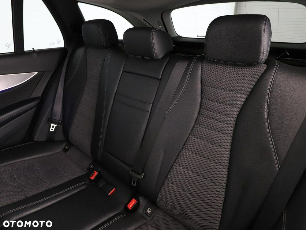 Mercedes-Benz Klasa E 220 d Avantgarde - 18