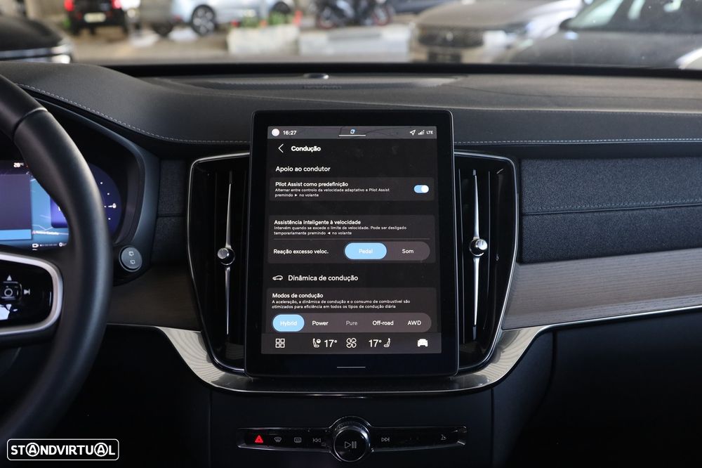 Volvo XC 90 2.0 T8 PHEV Plus Bright AWD - 32