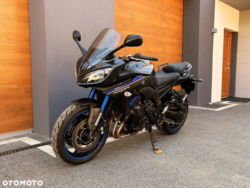 Yamaha FZ8 - 4
