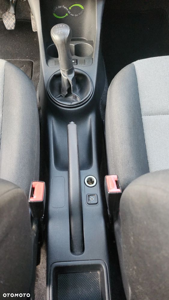 Skoda Roomster 1.2 TSI FAMILY - 12