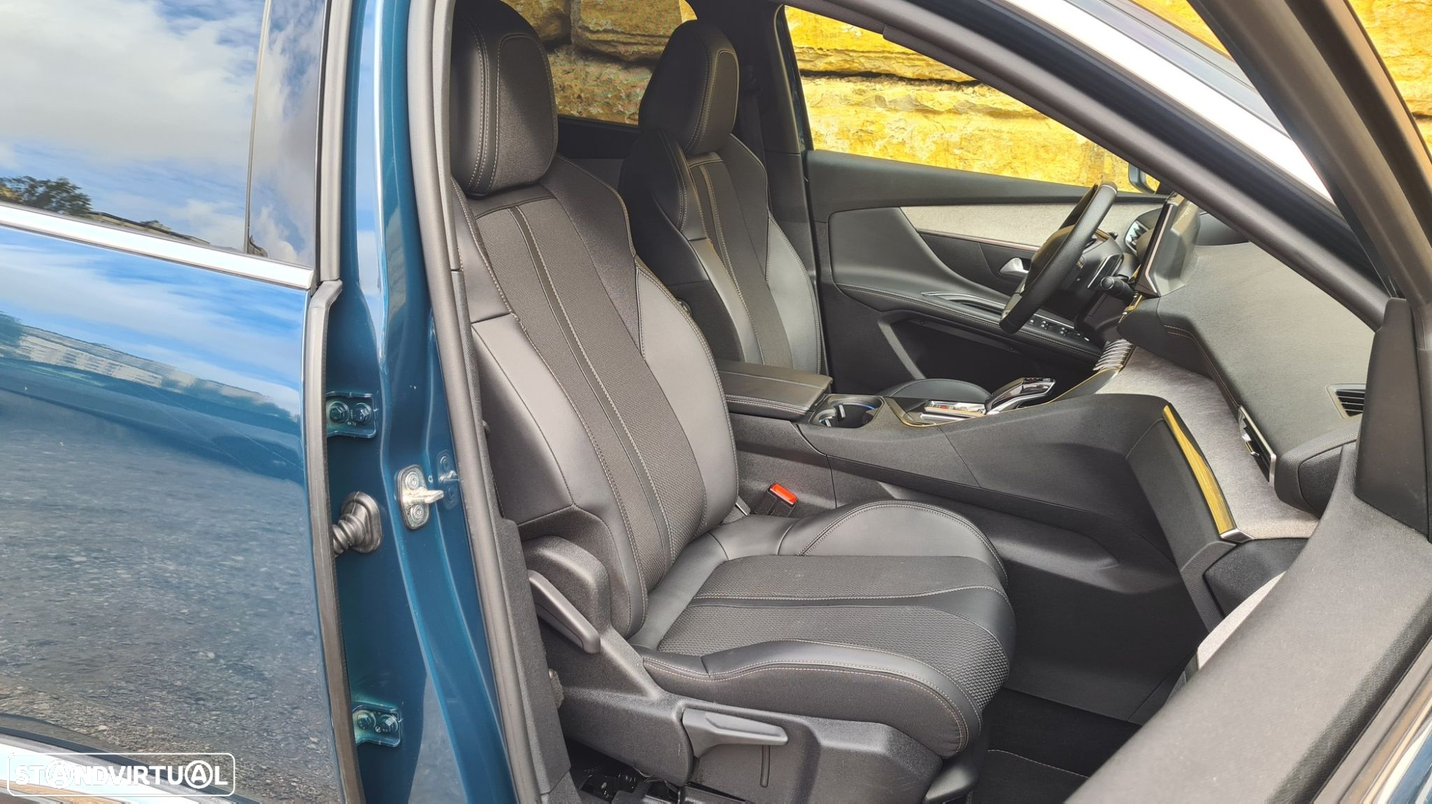 Peugeot 5008 1.5 BlueHDi GT EAT8 - 47
