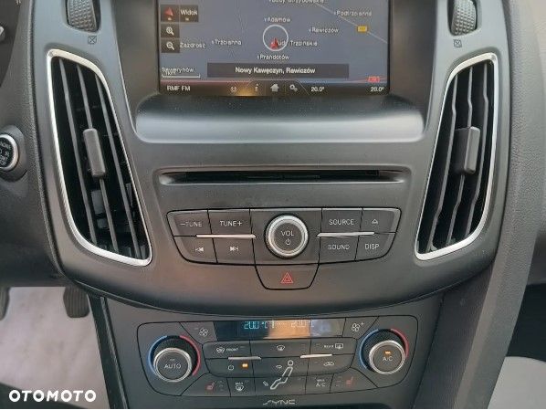 Ford Focus 1.0 EcoBoost Titanium - 4