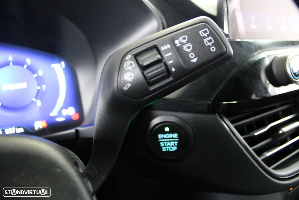 Ford Kuga 1.5 EcoBoost ST-LINE - 23