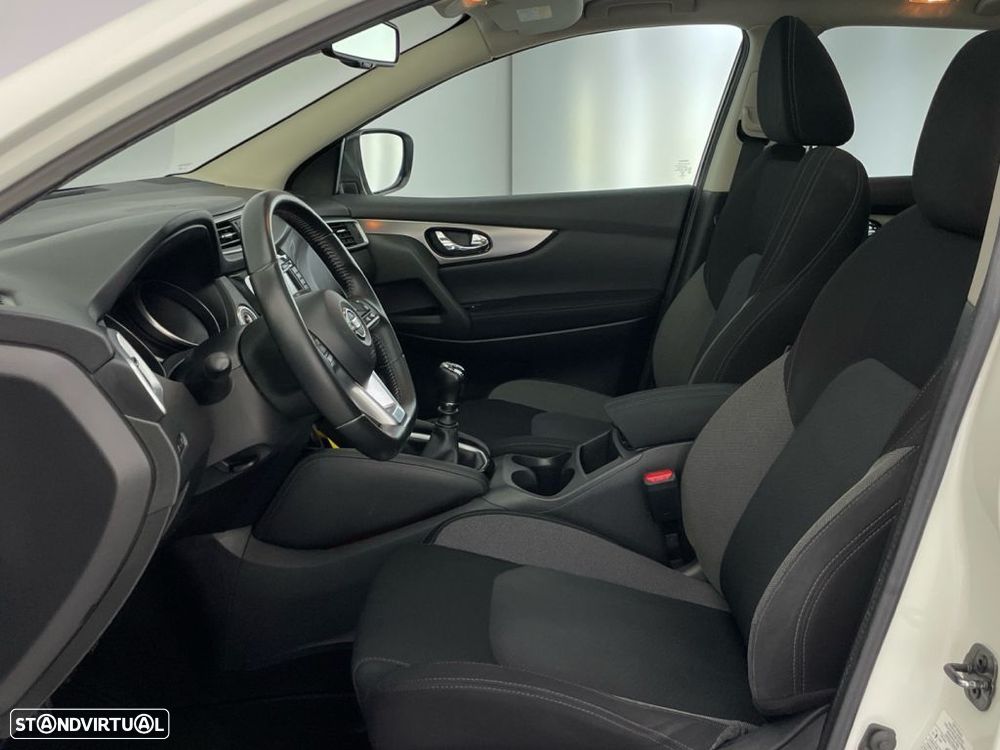 Nissan Qashqai 1.5 dCi N-Connecta - 11