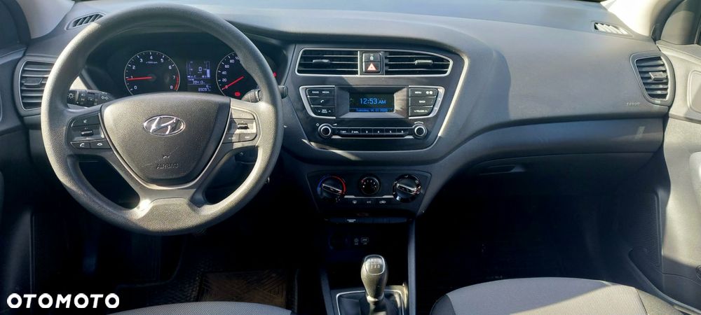 Hyundai i20 1.2 Classic Plus - 2