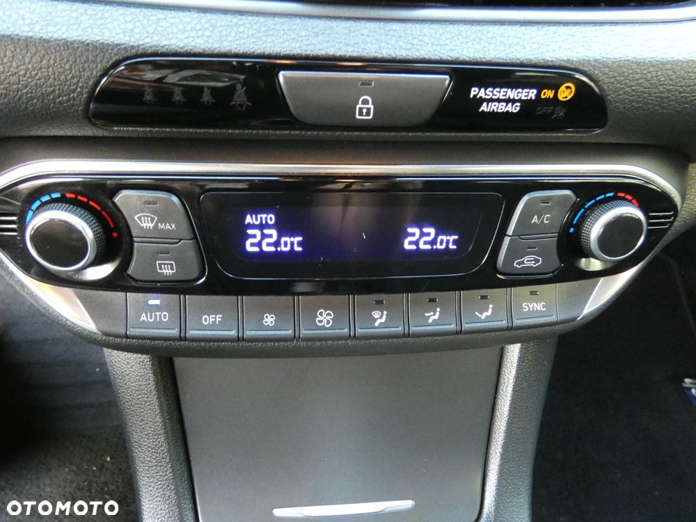 Hyundai i30 1.4 T-GDI Fastback Premium - 28