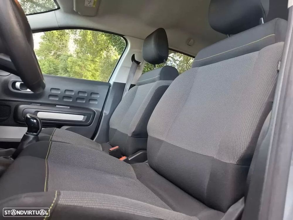 Citroën C3 1.2 PureTech Shine - 26