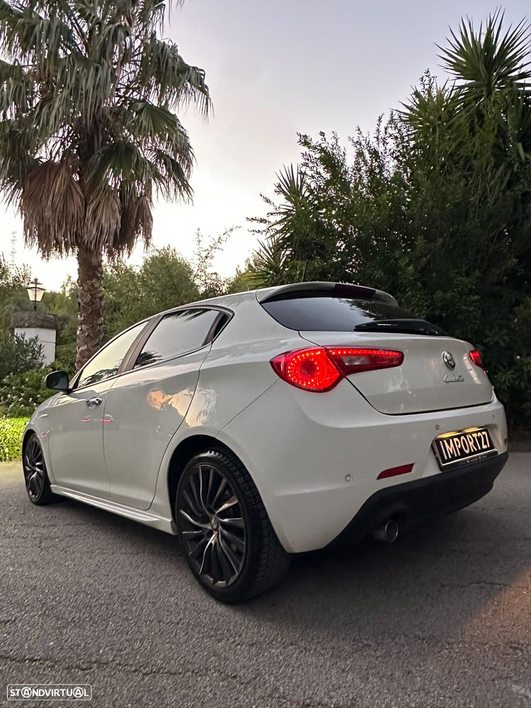 Alfa Romeo Giulietta 1.6 JTDm Sprint Speciale J18 - 23