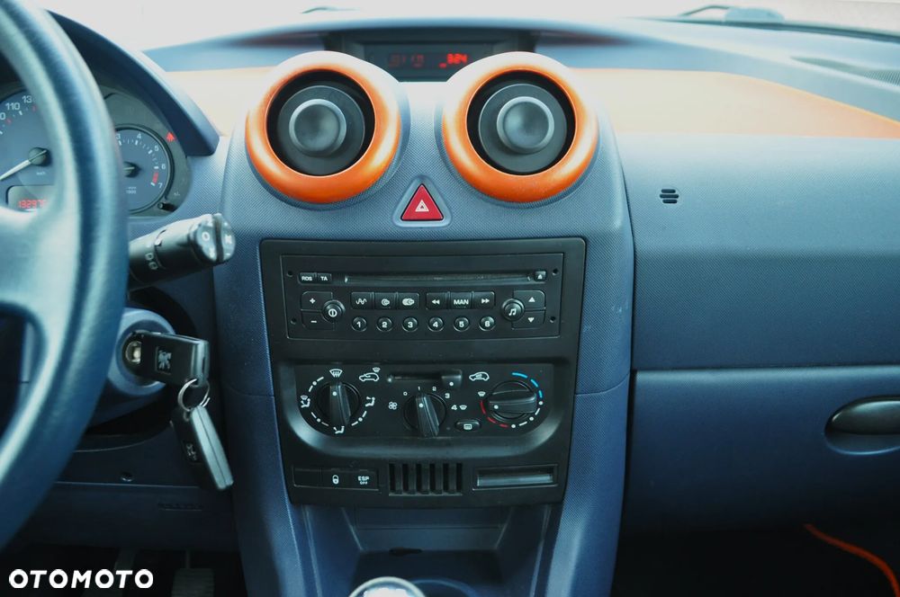 Peugeot 1007 90 Premium - 16