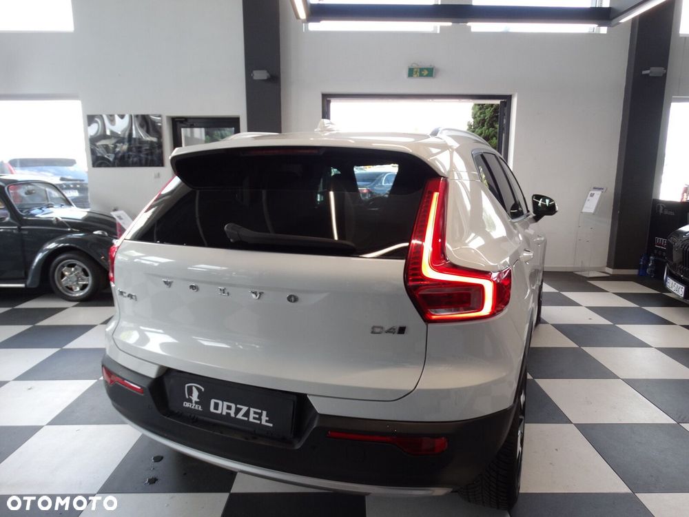 Volvo XC 40 - 4