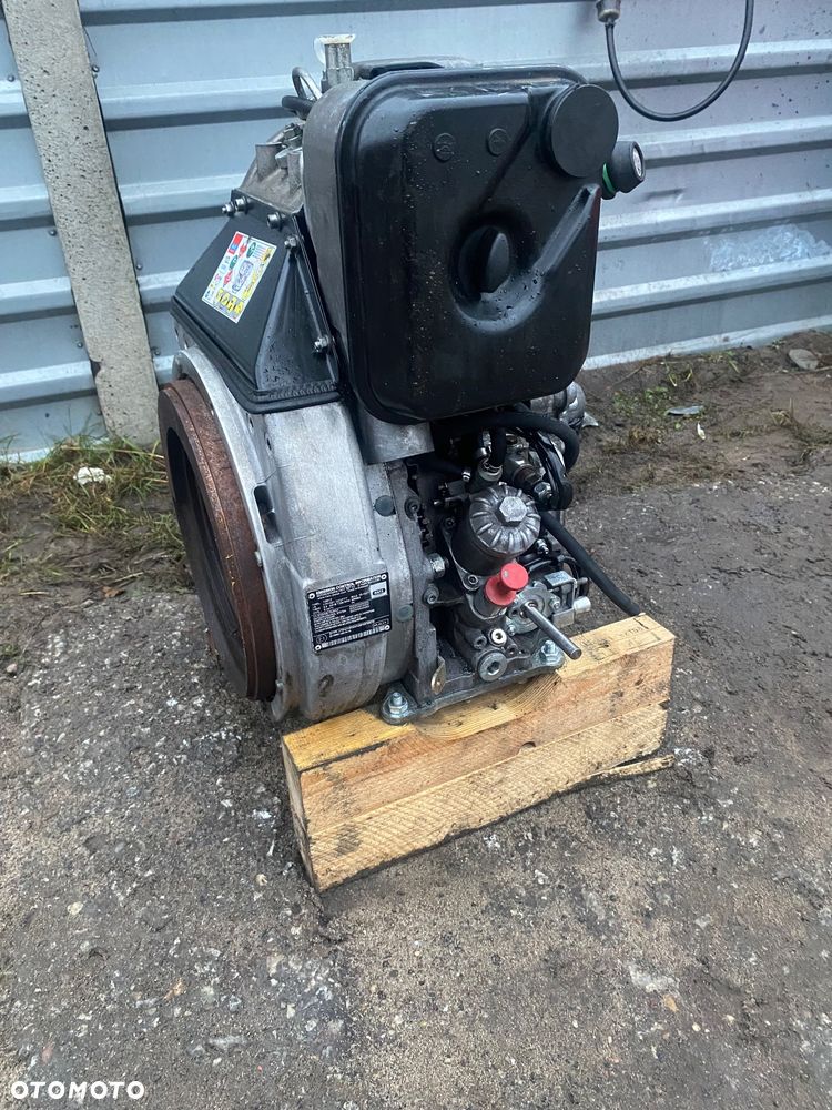 Hatz supra 1d81 silnik  2021 rok zagęszczarka gruntu Wacker - 4