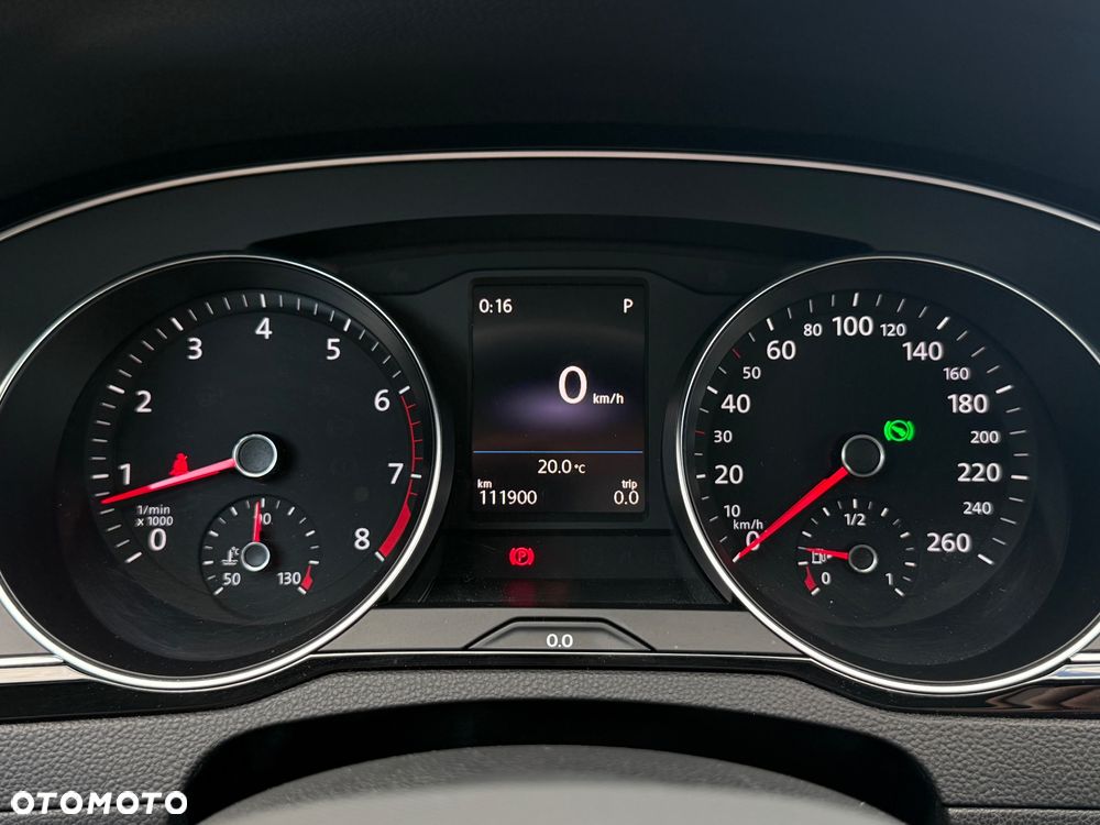 Volkswagen Passat - 23