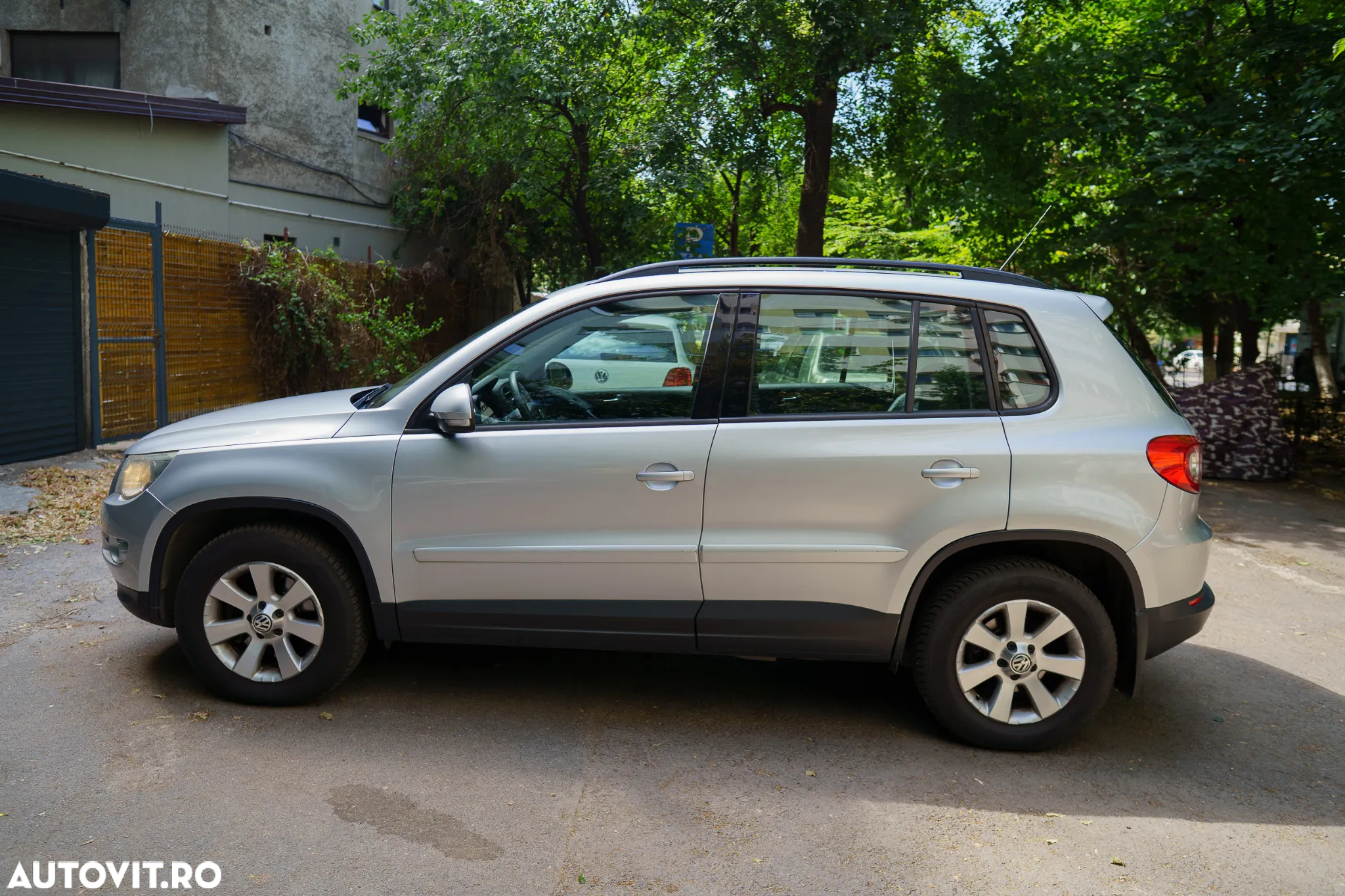 Volkswagen Tiguan 2.0 TDI DPF 4Motion Track&Field - 5