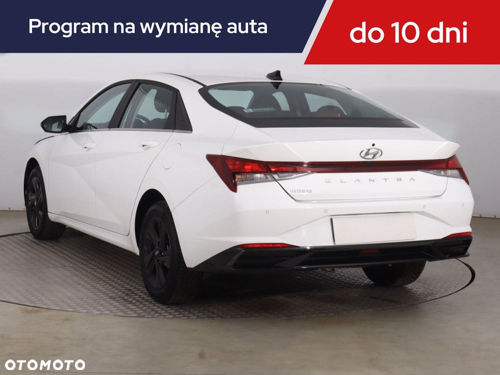 Hyundai Elantra - 6
