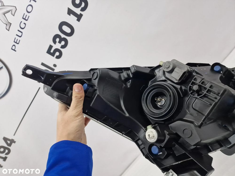 NISSAN NV200 / E-NV200 13- LEWA LAMPA PRZEDNIA PRZÓD , NR AUKCJI LA341 - 18