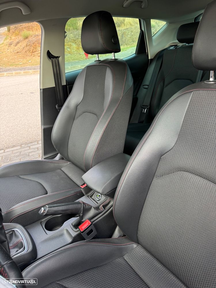 SEAT Leon 2.0 TDI DPF FR - 15