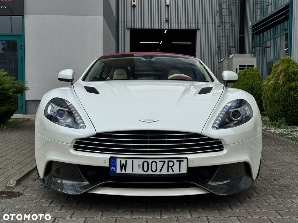 Aston Martin Vanquish - 3