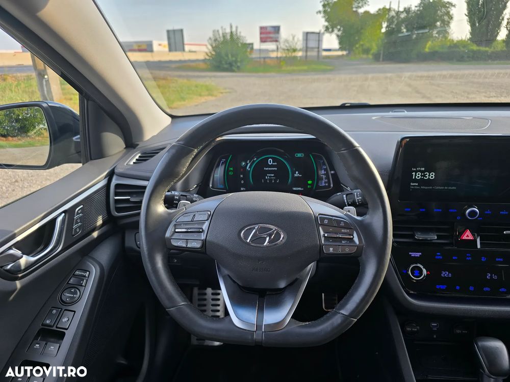 Hyundai IONIQ 1.6 GDI Premium - 18