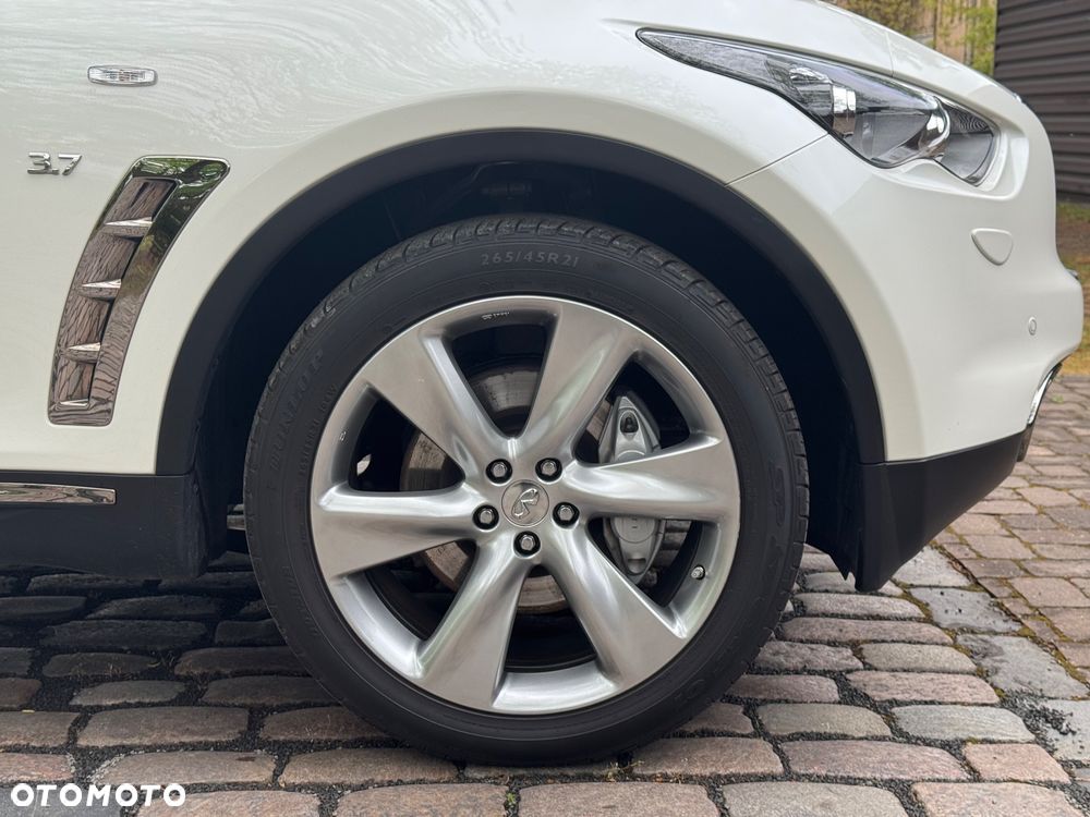Infiniti Q70 3.7 S Premium - 9