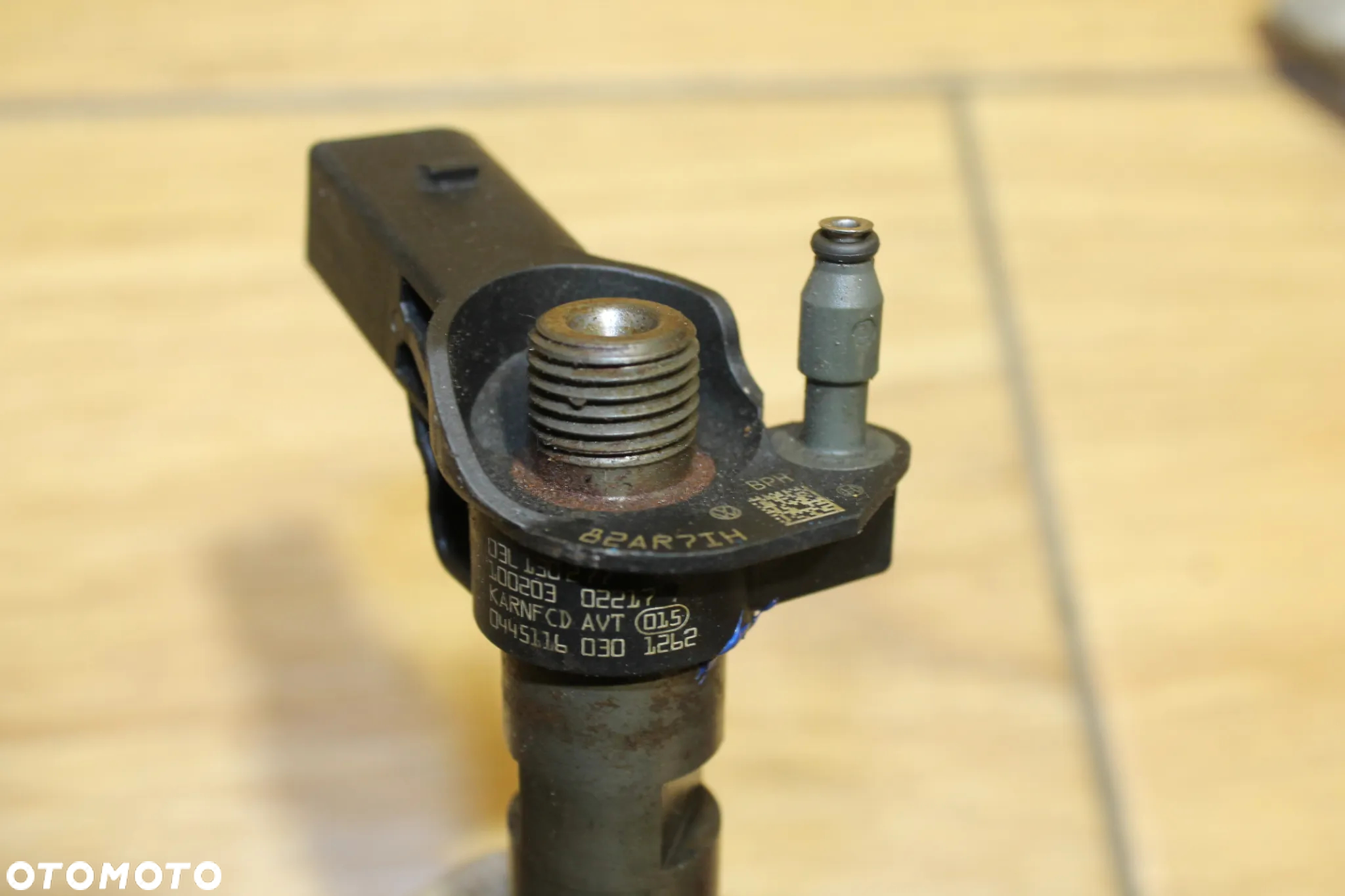 Wtryskiwacze Audi 2,0TDI  0445116030 - 3