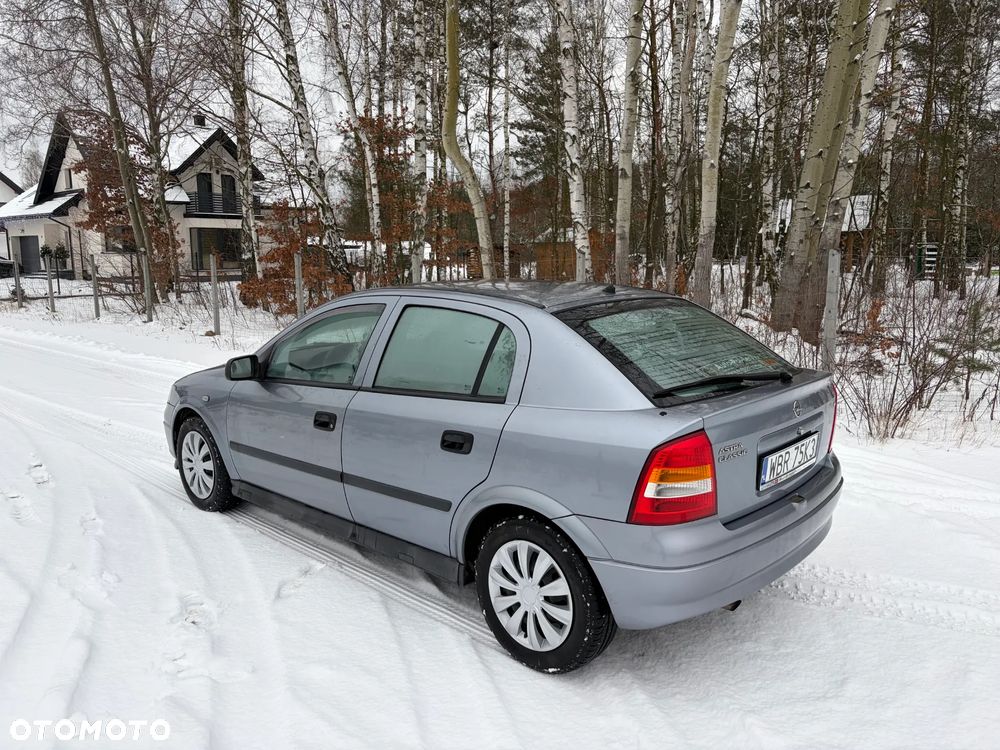 Opel Astra 1.6 Elegance - 2