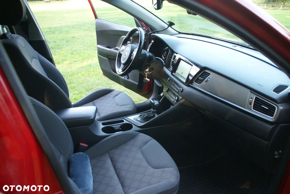 Kia Niro 1.6 GDI Hybrid M - 15