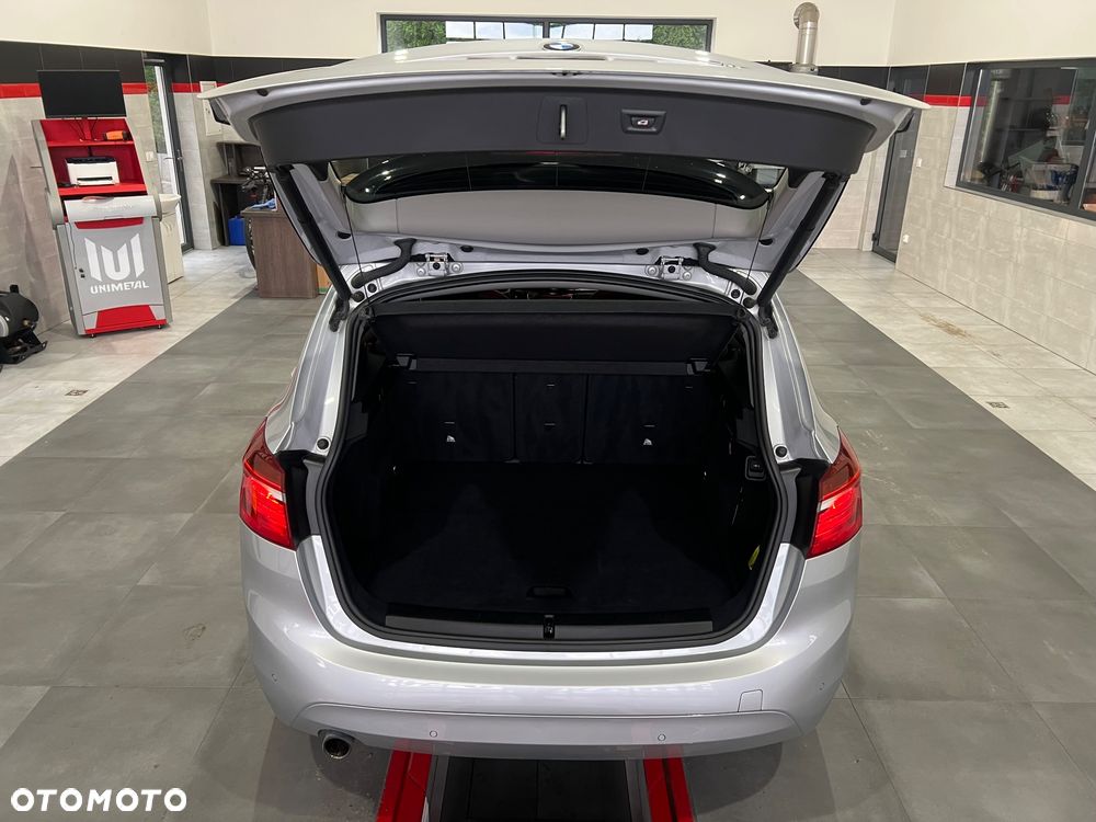 BMW Seria 2 218d Advantage sport - 22