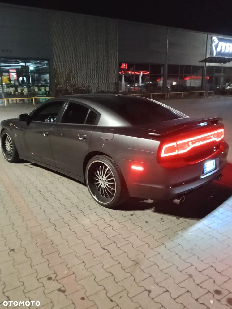 Dodge Charger - 6