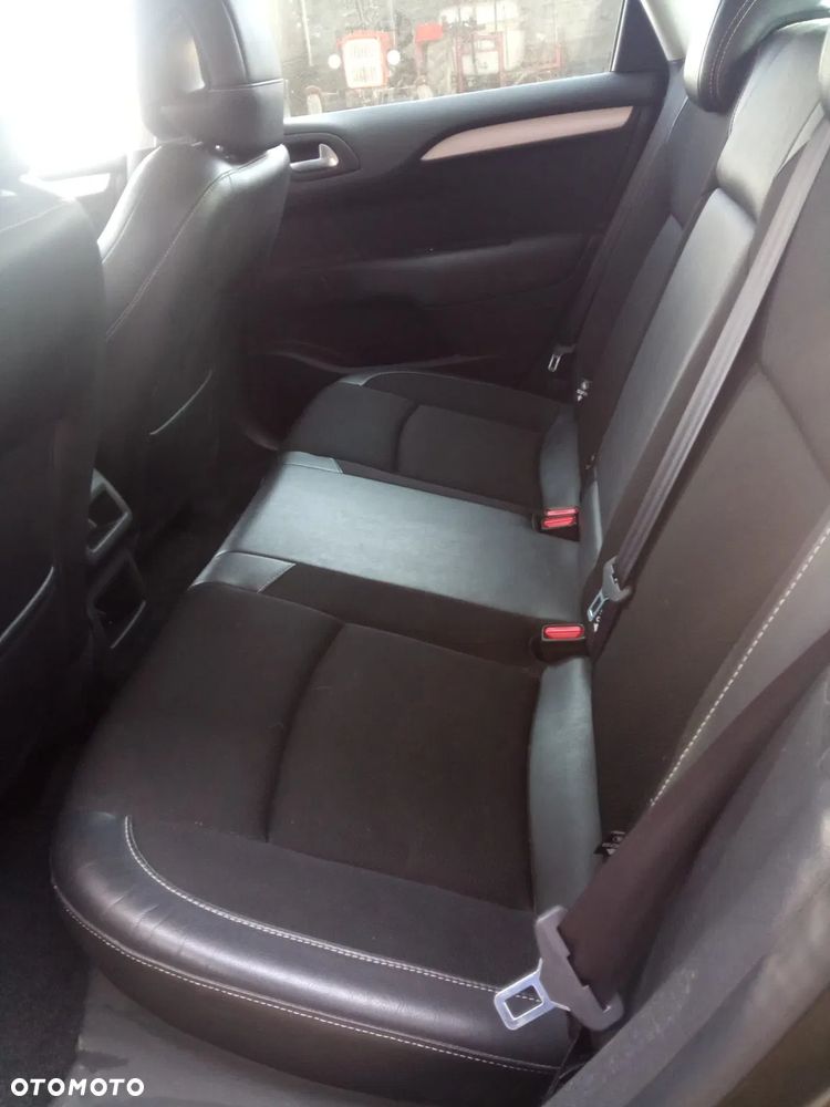 Citroën C4 1.6 HDi Exclusive - 18