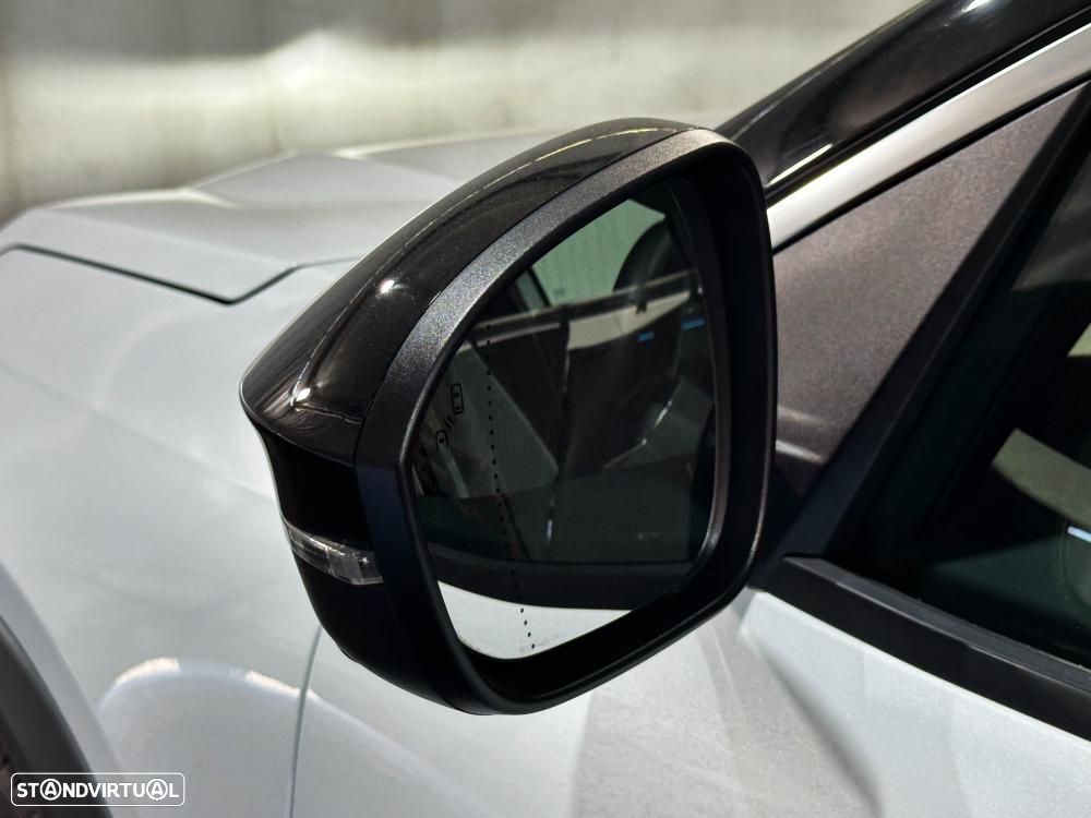 Renault Scénic 220 Long Range Techno — fotografia 16