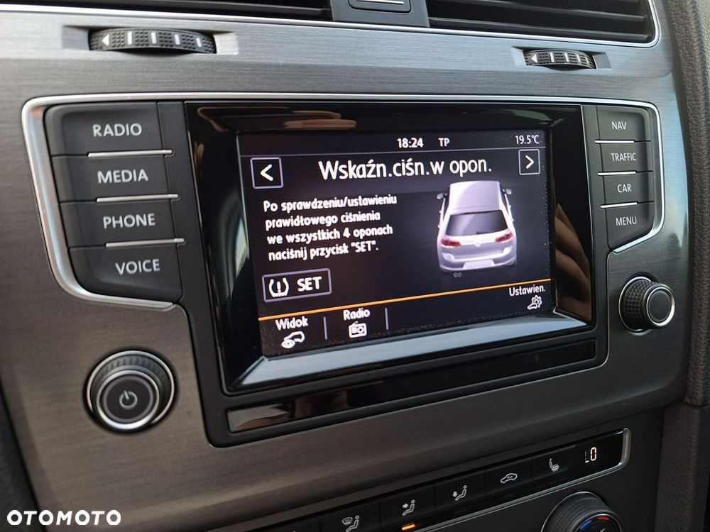 Volkswagen Golf - 17