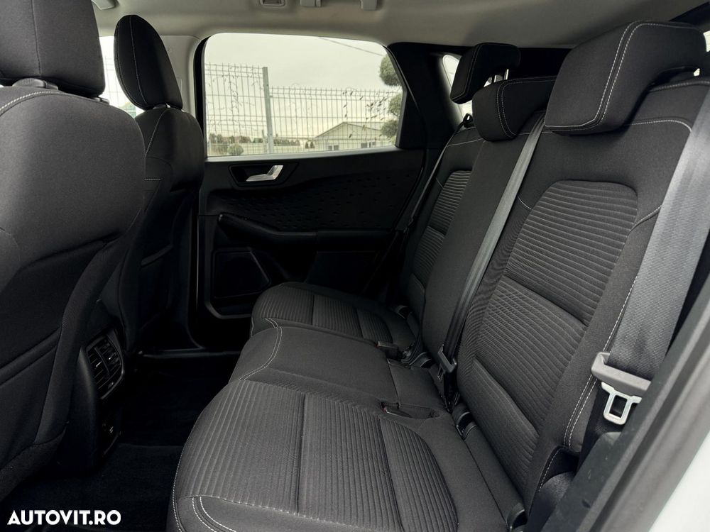 Ford Kuga - 29