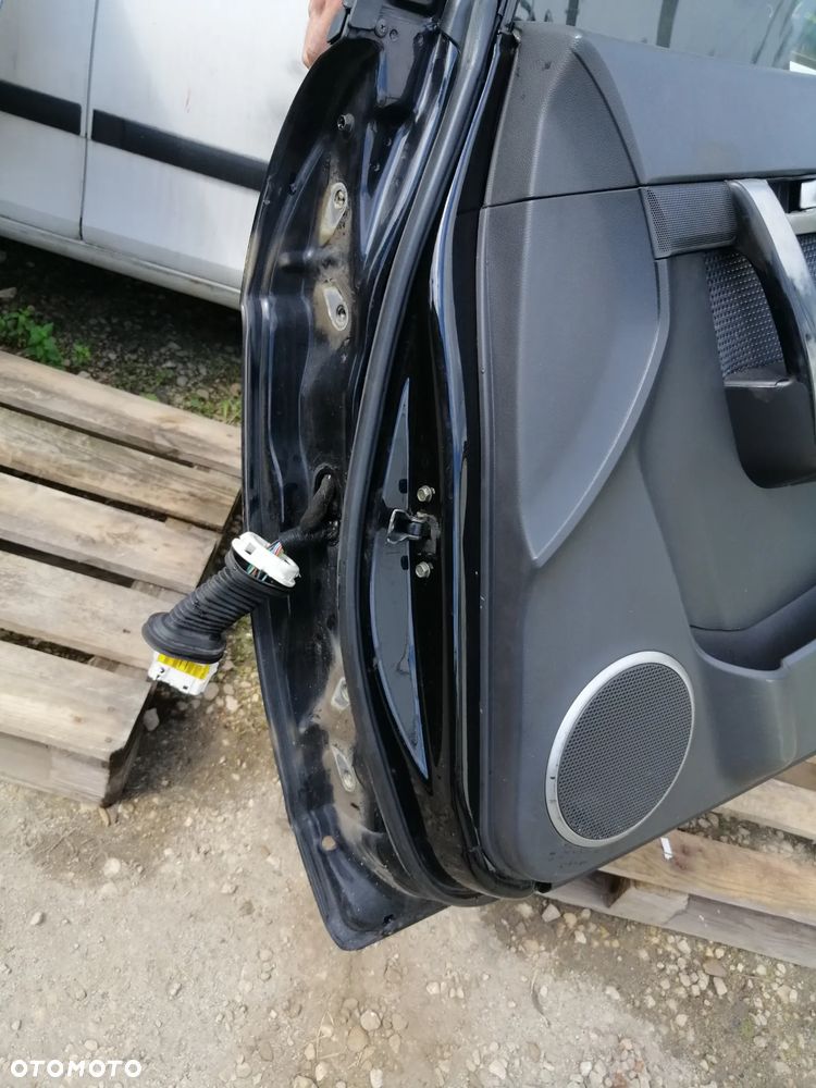 Chevrolet Captiva C100 drzwi kompletne kod lakieru 19U Black Mica bez korozji EU - 18