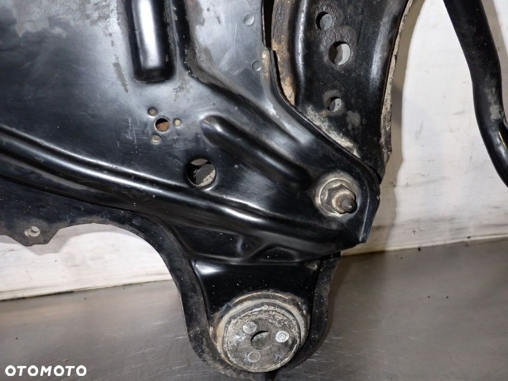 SANKI WÓZEK KOŁYSKA AUDI A3 8L - 6