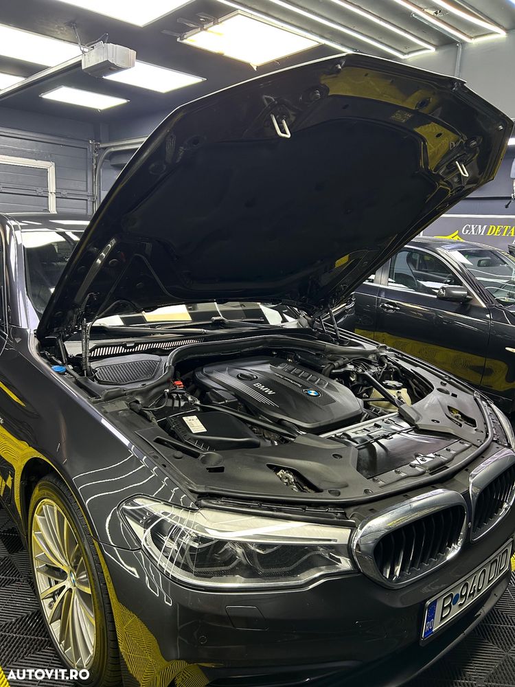 BMW Seria 5 530d AT - 13