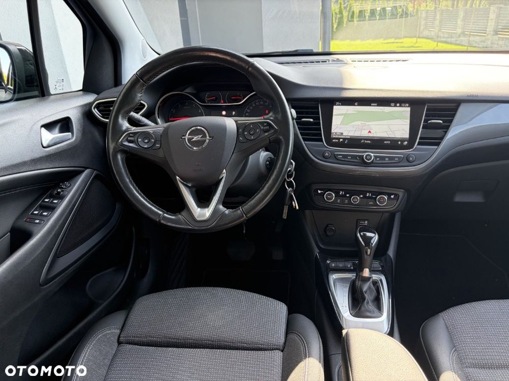 Opel Crossland X - 11