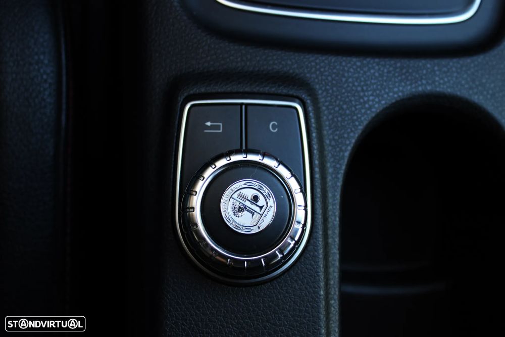 Mercedes-Benz A 45 AMG 4Matic Speedshift 7G-DCT - 45