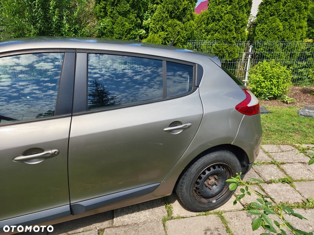 Renault Megane 1.6 16V Dynamique - 9