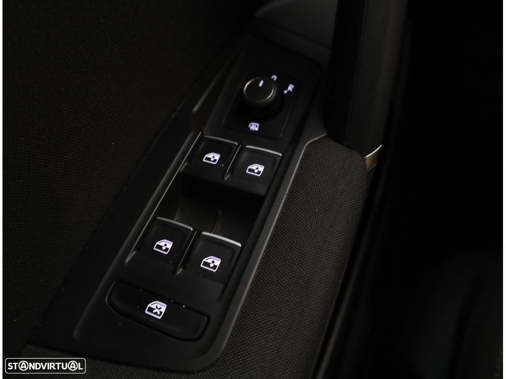 VW Tiguan Allspace 2.0 TDI Confortline DSG - 36