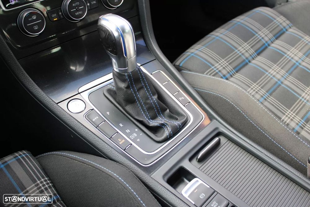 VW Golf 1.4 GTE Plug-in - 22