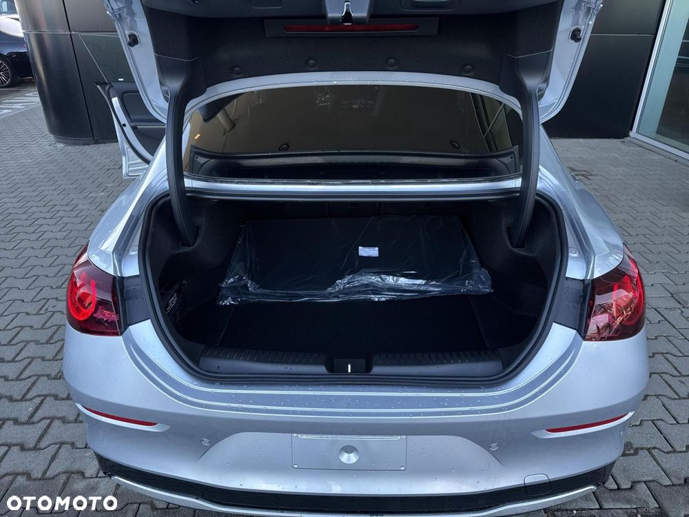 Mercedes-Benz CLA - 17