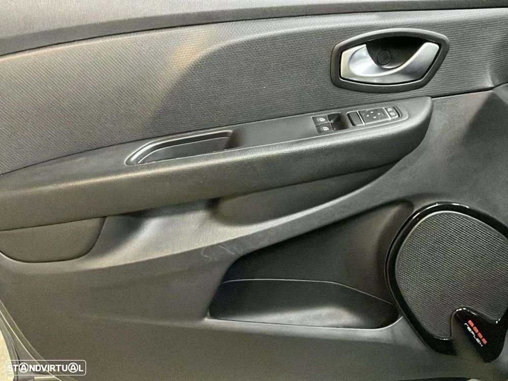 Renault Clio 0.9 TCe Limited - 21