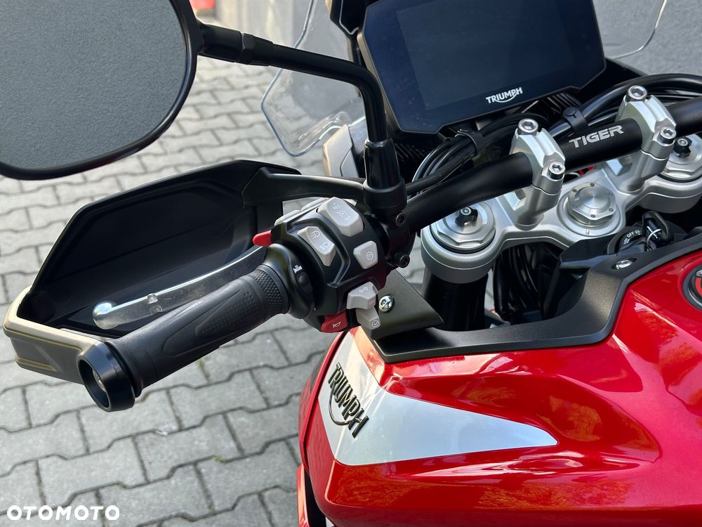 Triumph Tiger - 27