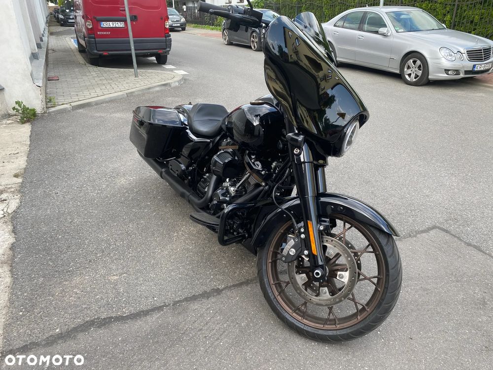 Harley-Davidson Touring Street Glide - 6