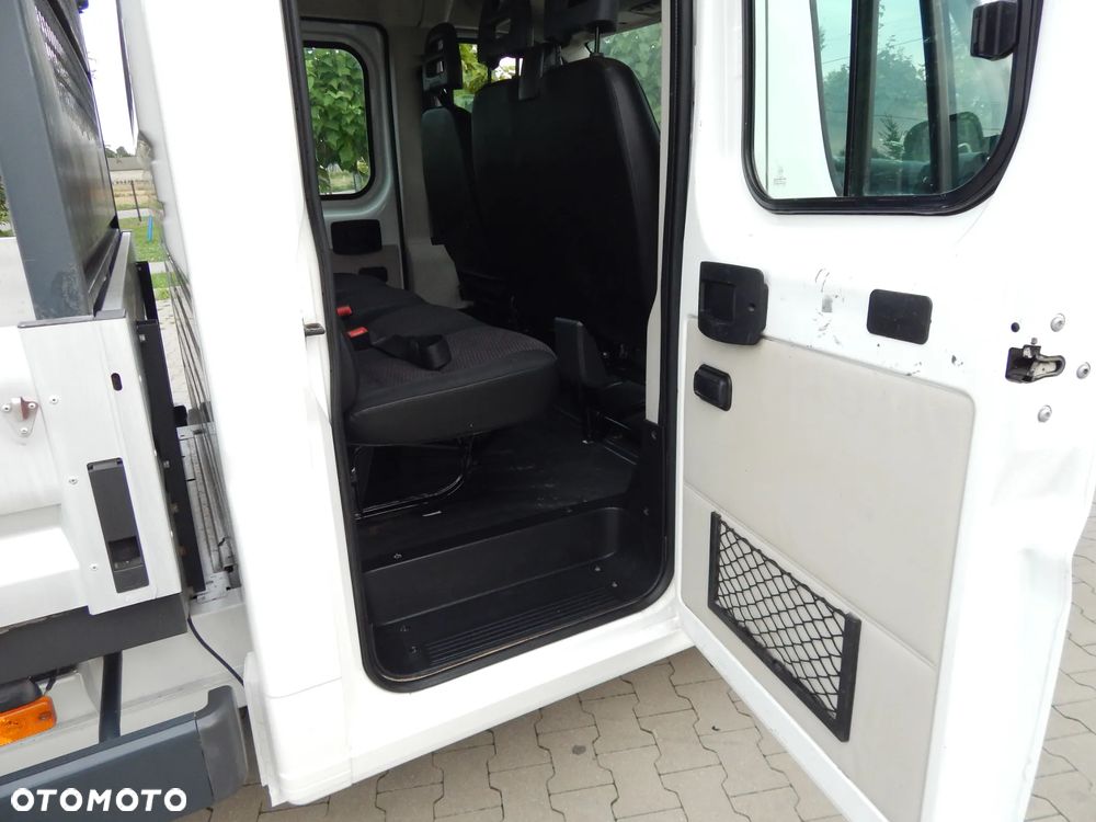 Peugeot Boxer_7-Osobowy_Max-Rama_Skrzynia_Paka - 33
