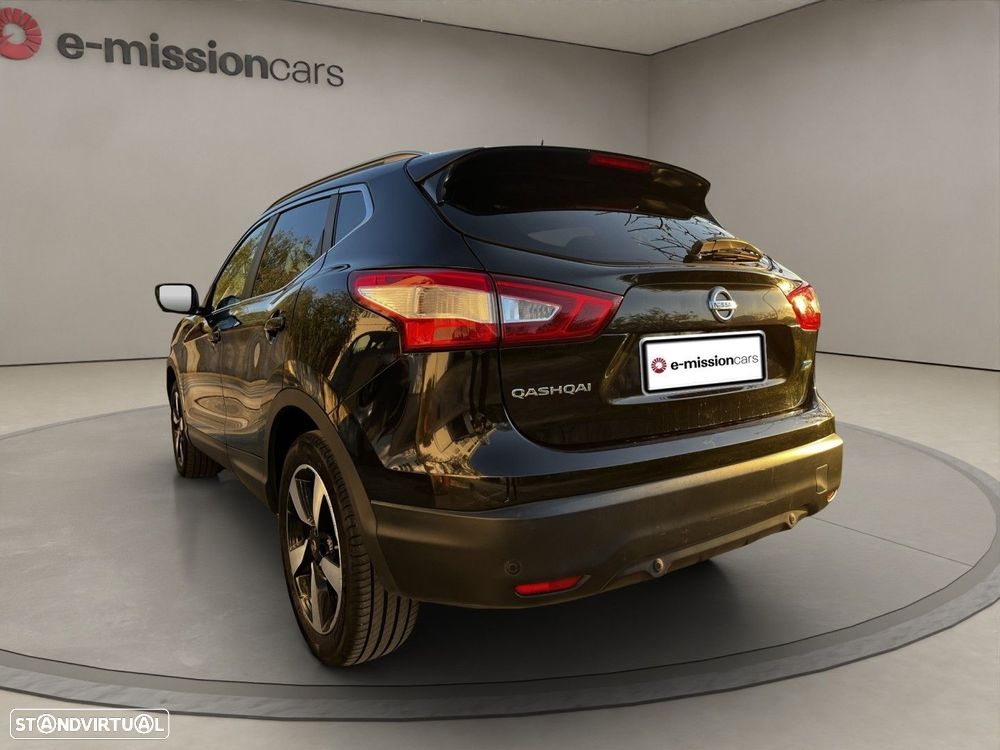 Nissan Qashqai 1.5 dCi N-Connecta 18 RS+PS - 4