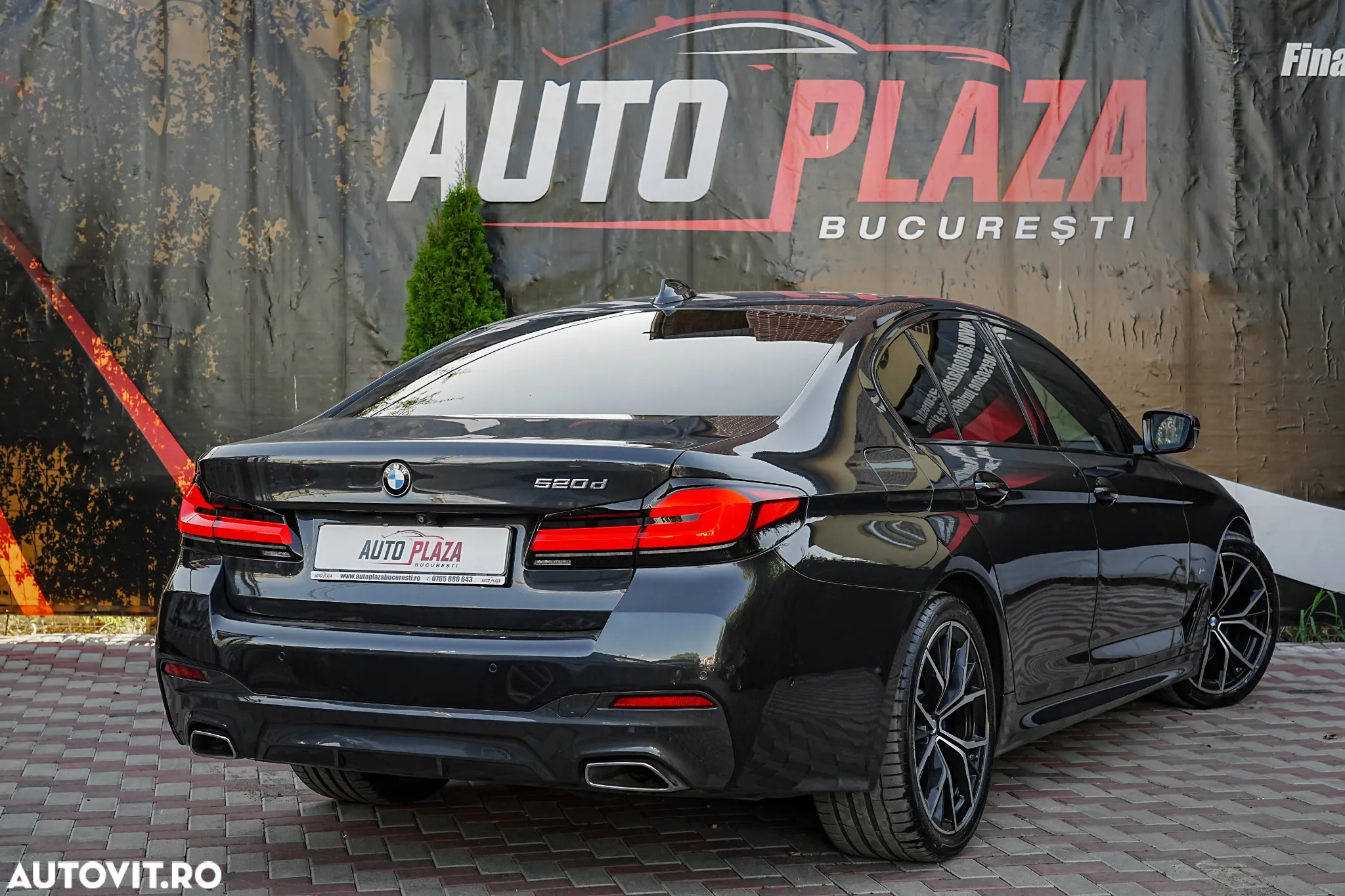 BMW Seria 5 520d Aut. M Sport Edition - 3