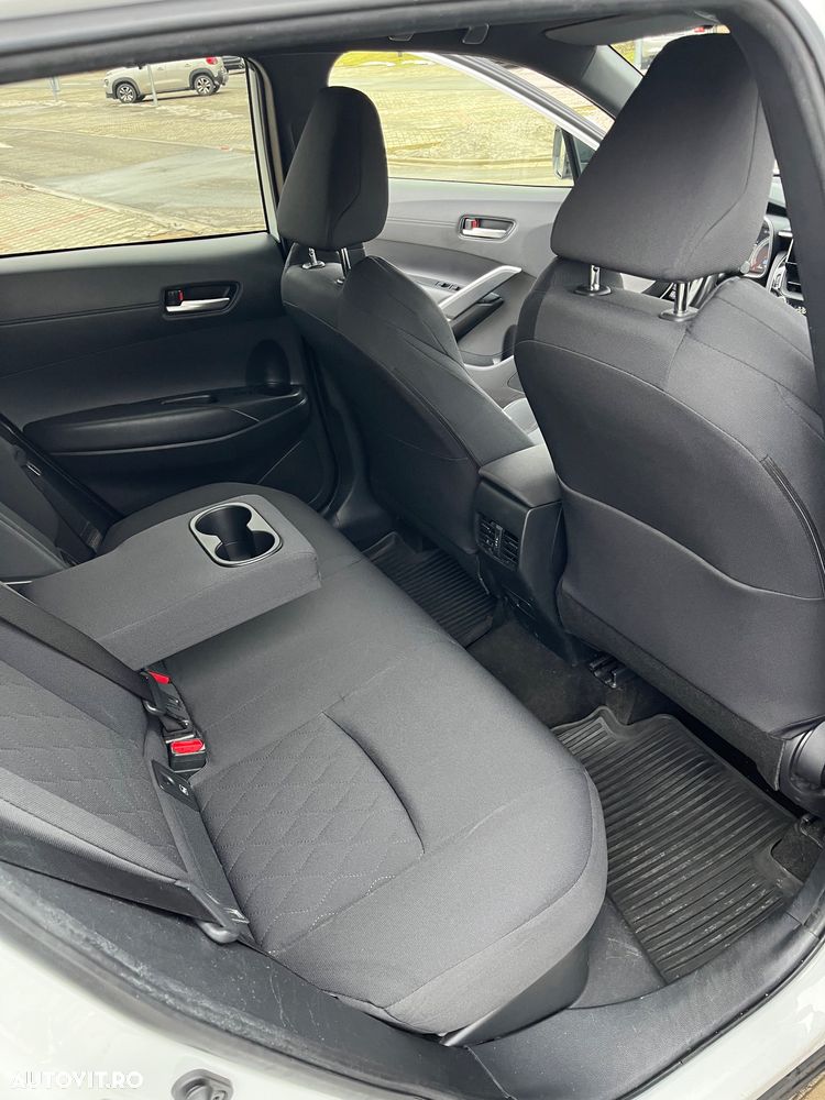 Toyota Corolla Cross 2.0 VVT-i Lounge - 9