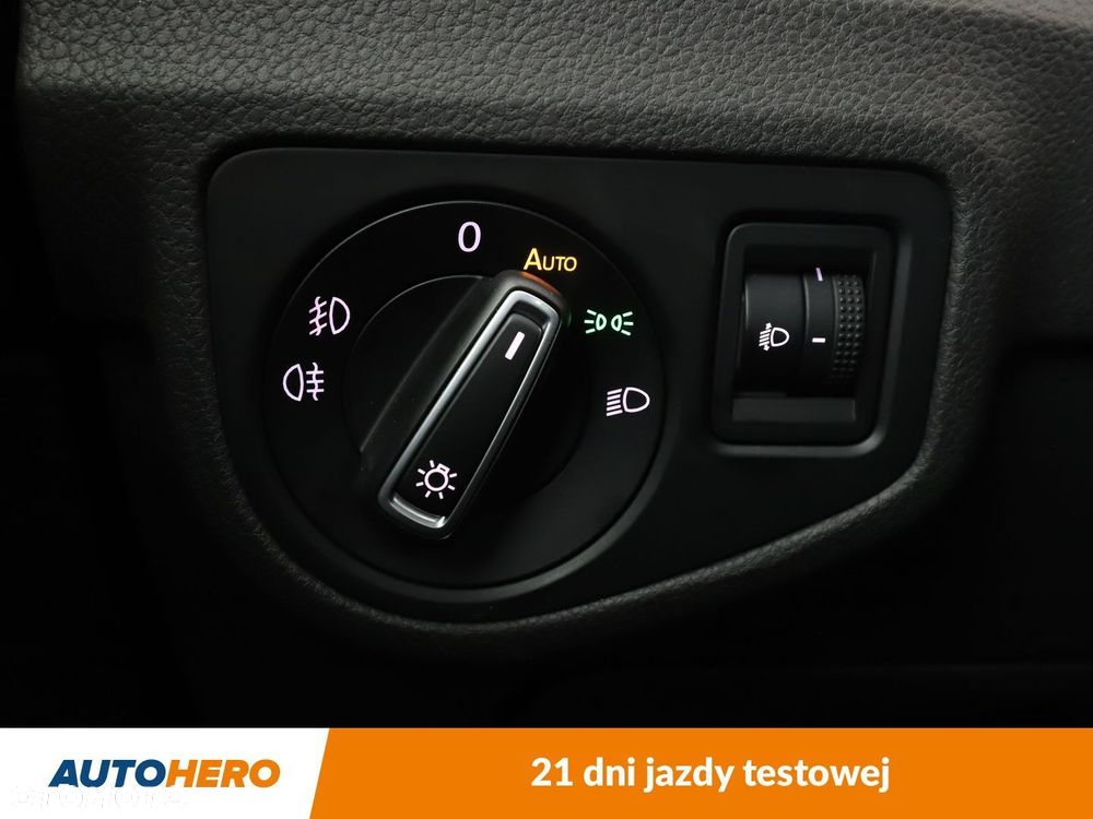 Volkswagen Golf Sportsvan VII SV 1.2 TSI BMT Trendline - 27